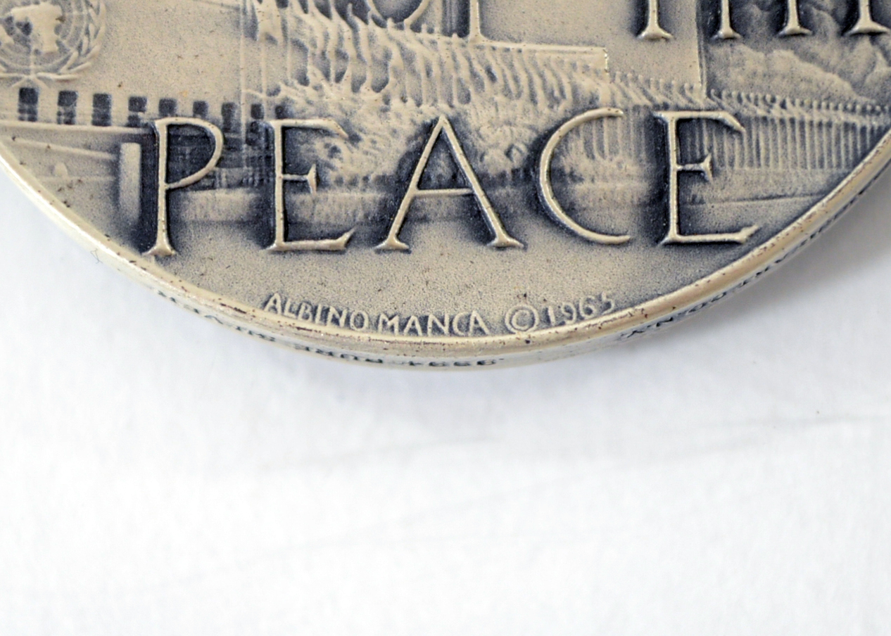 Pair of Pope Paul VI Commemorative Pure Silver Coins