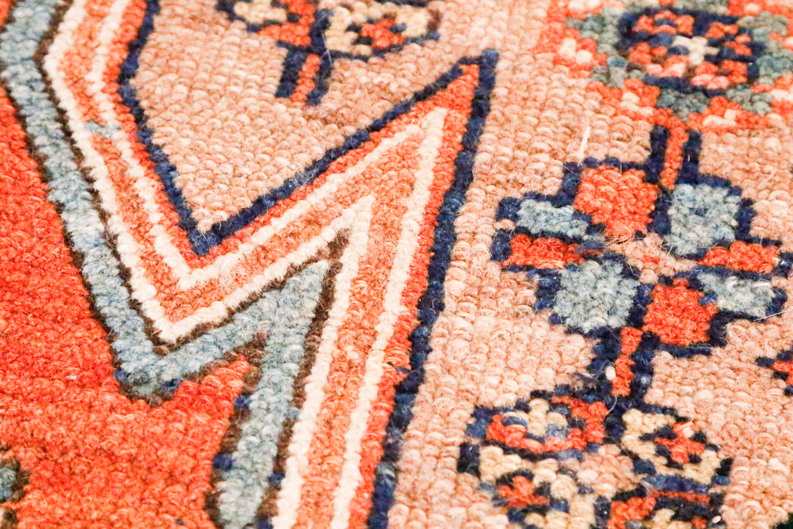 Bakhtiari Area Rug