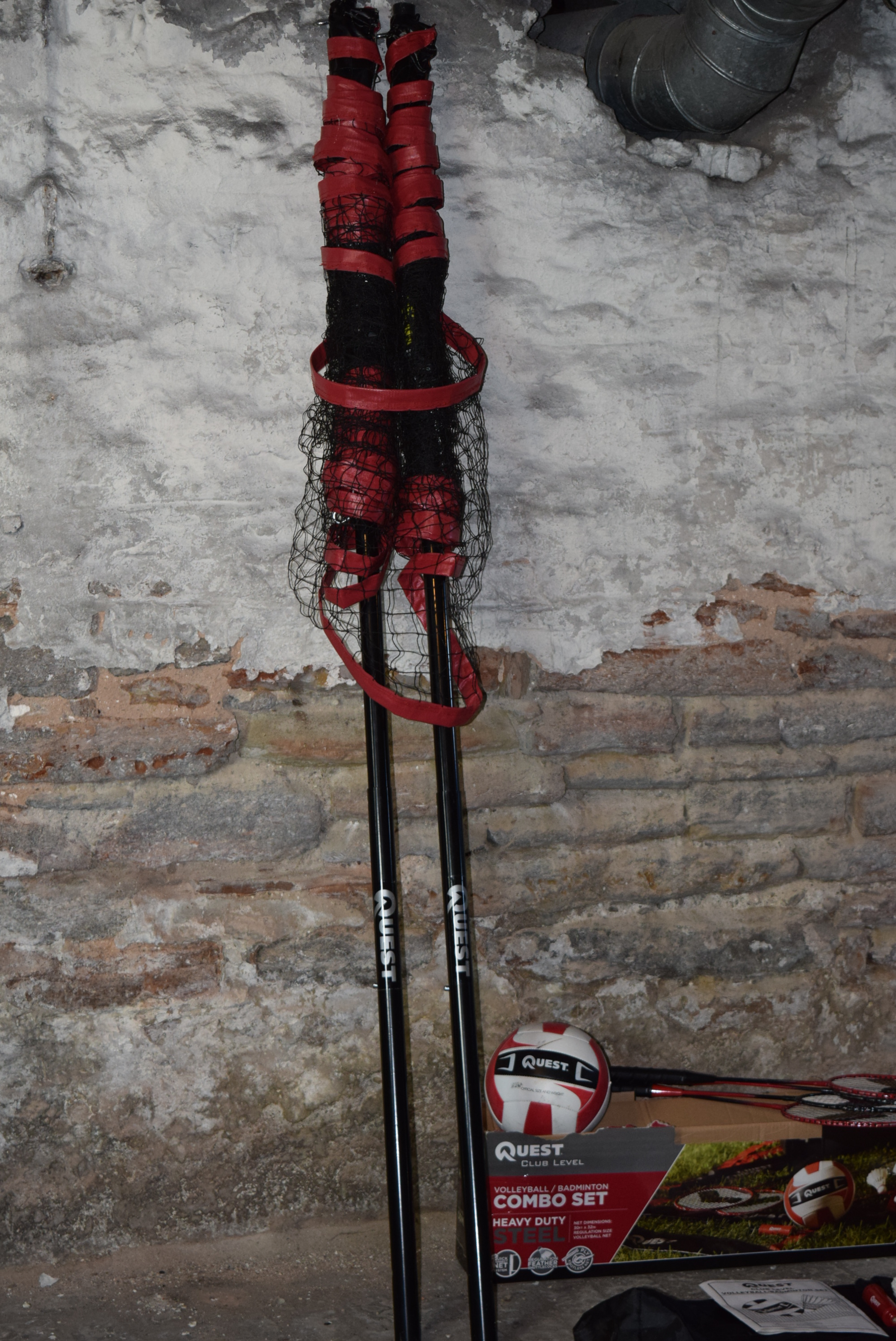 Quest Volleyball and Badmitton Set