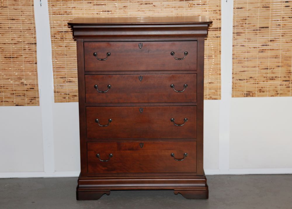 Broyhill Dresser