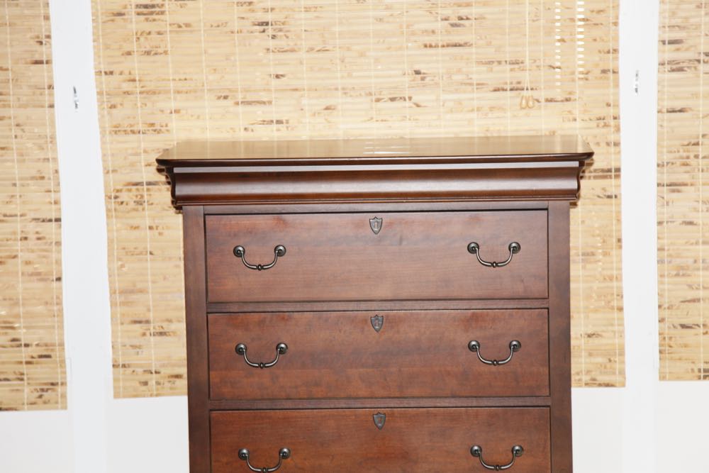 Broyhill Dresser