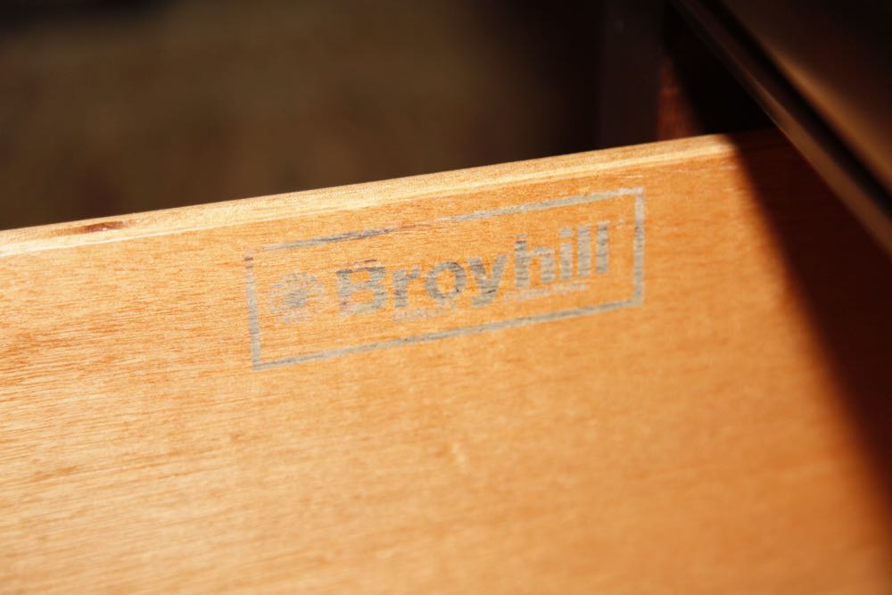 Broyhill Dresser