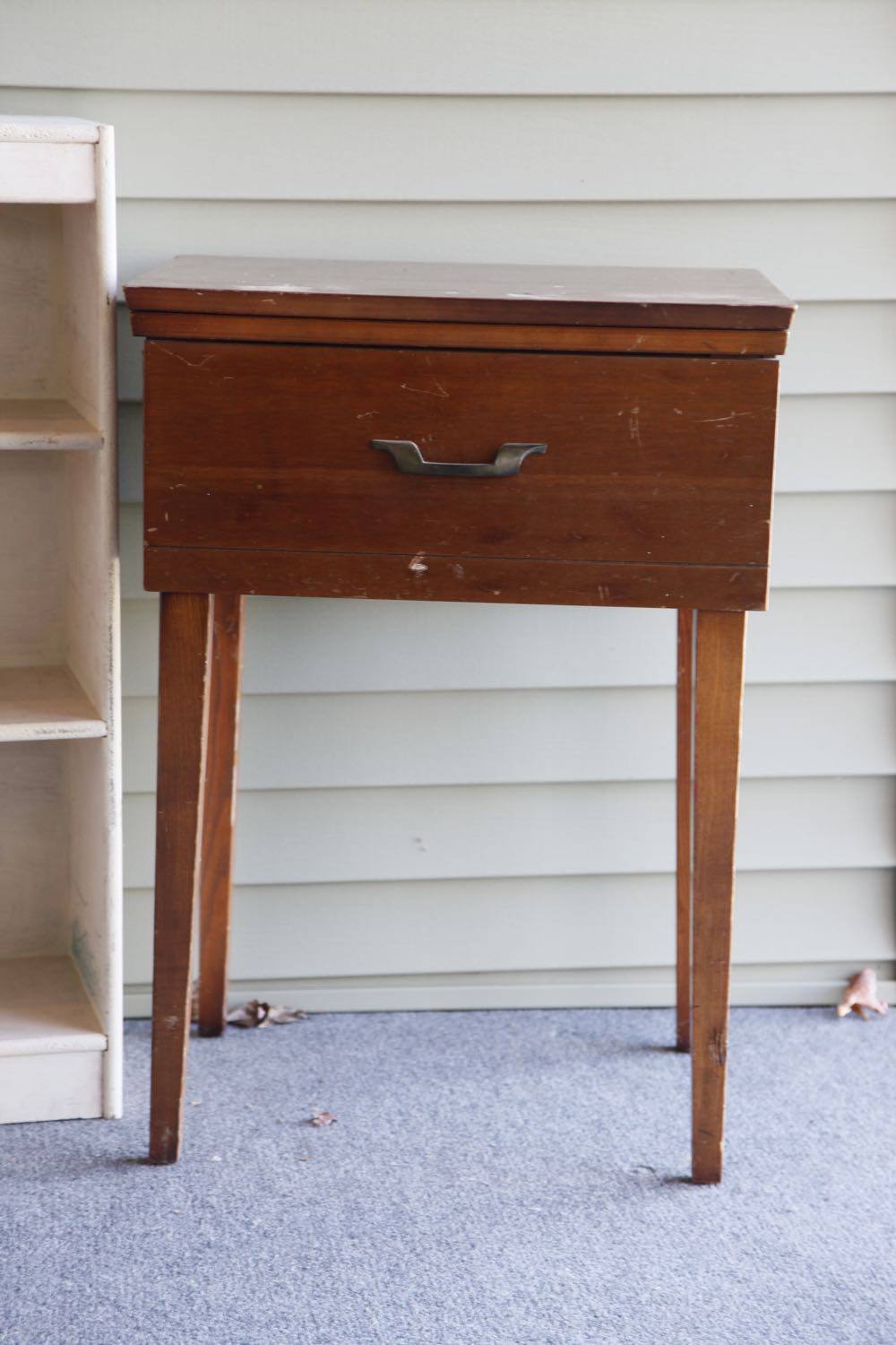 Project Sewing Machine Table and Bookshelf