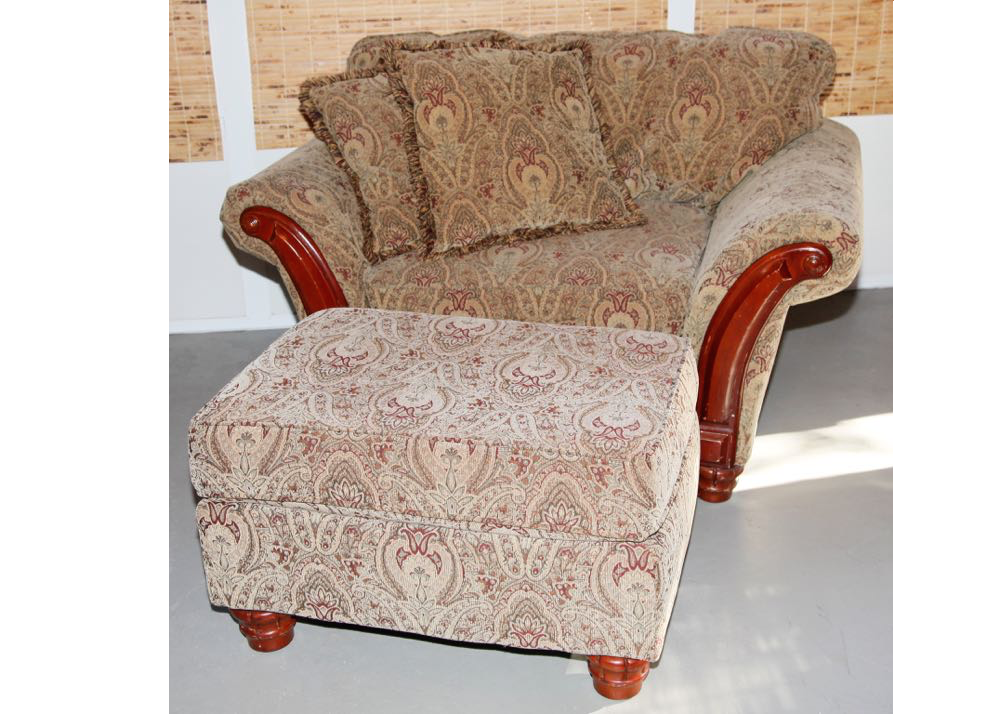 Oversized Advantage Chair and Ottoman