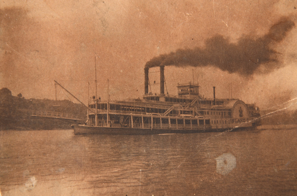 1900 Island Queen Steam Boat Photo And Charm Bracelet