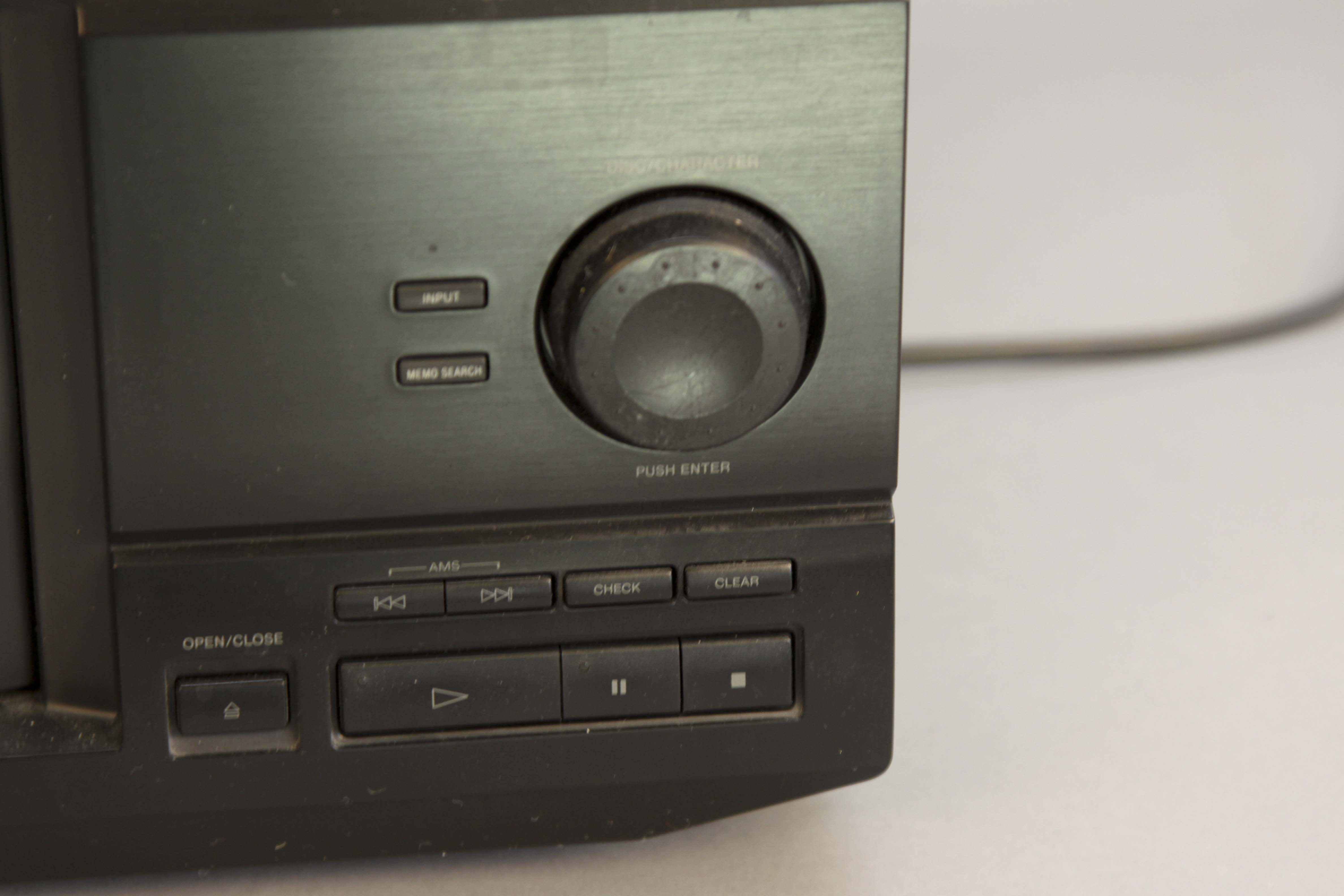 Sony MegaStorage 200-Disc CD Changer Model CDP-CX235