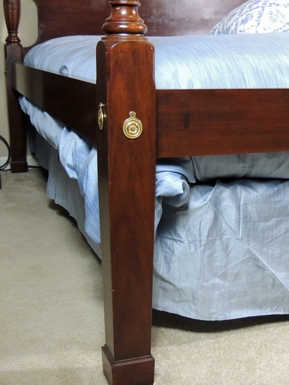 Henkel-Harris Mahogany Rice Bed