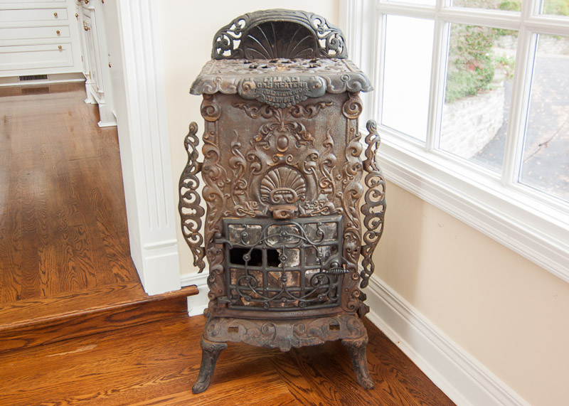 Antique Quad Manufacturing Gas Heater