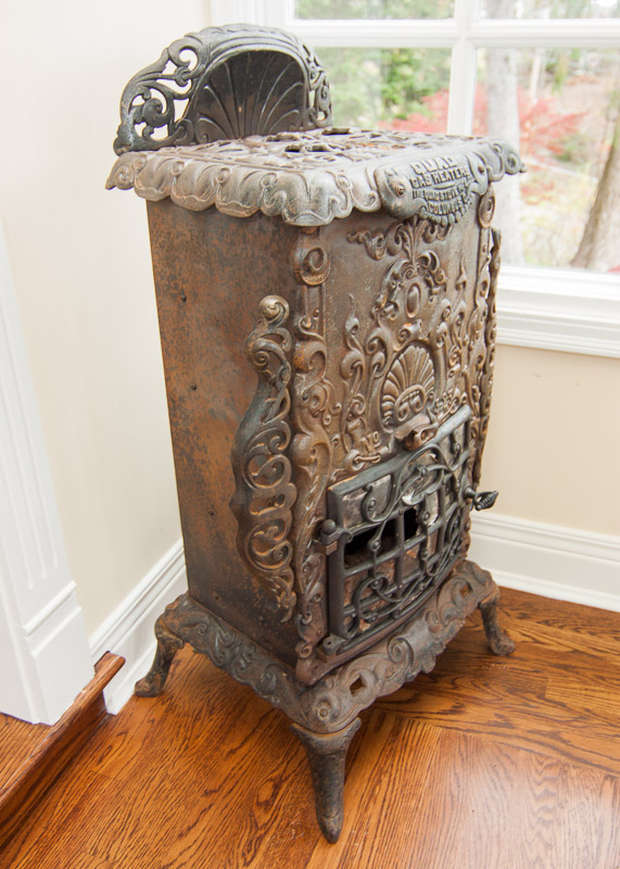 Antique Quad Manufacturing Gas Heater