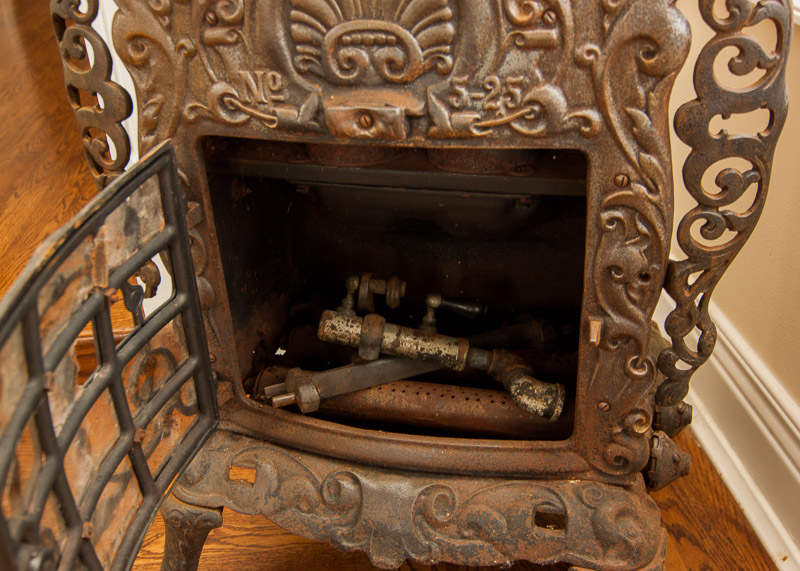 Antique Quad Manufacturing Gas Heater