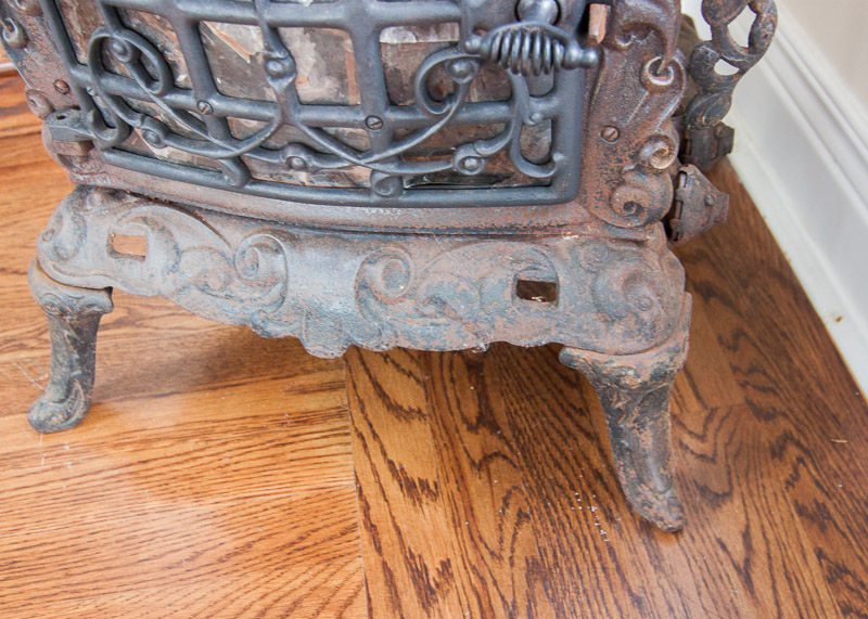 Antique Quad Manufacturing Gas Heater