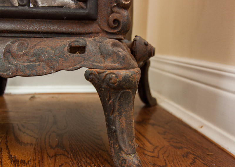 Antique Quad Manufacturing Gas Heater