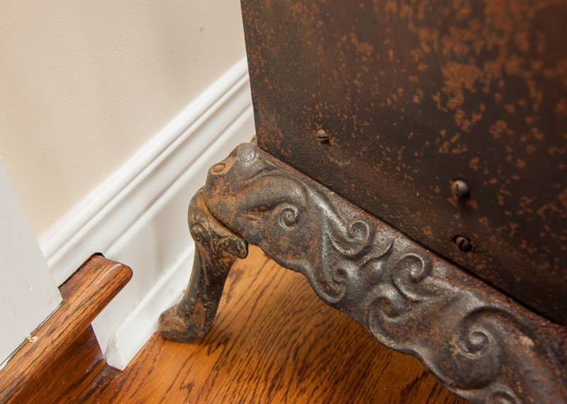 Antique Quad Manufacturing Gas Heater