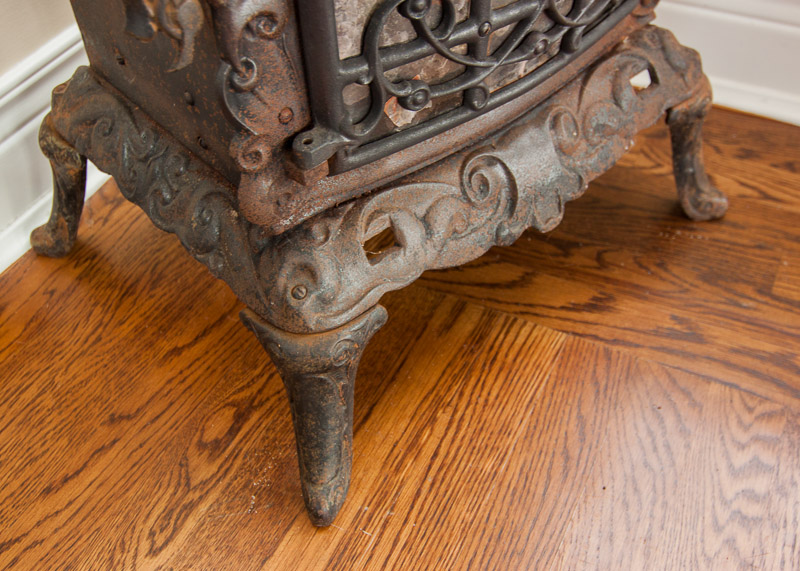 Antique Quad Manufacturing Gas Heater