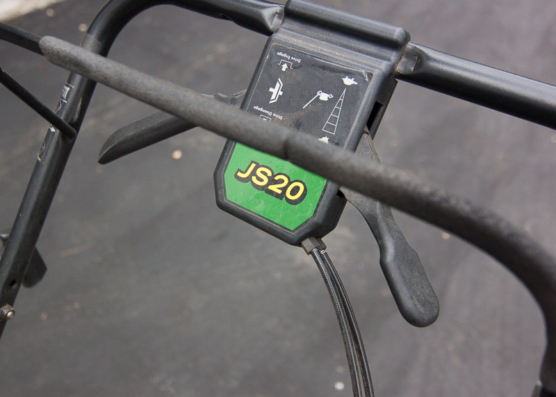 John Deer 675 Series Lawnmower