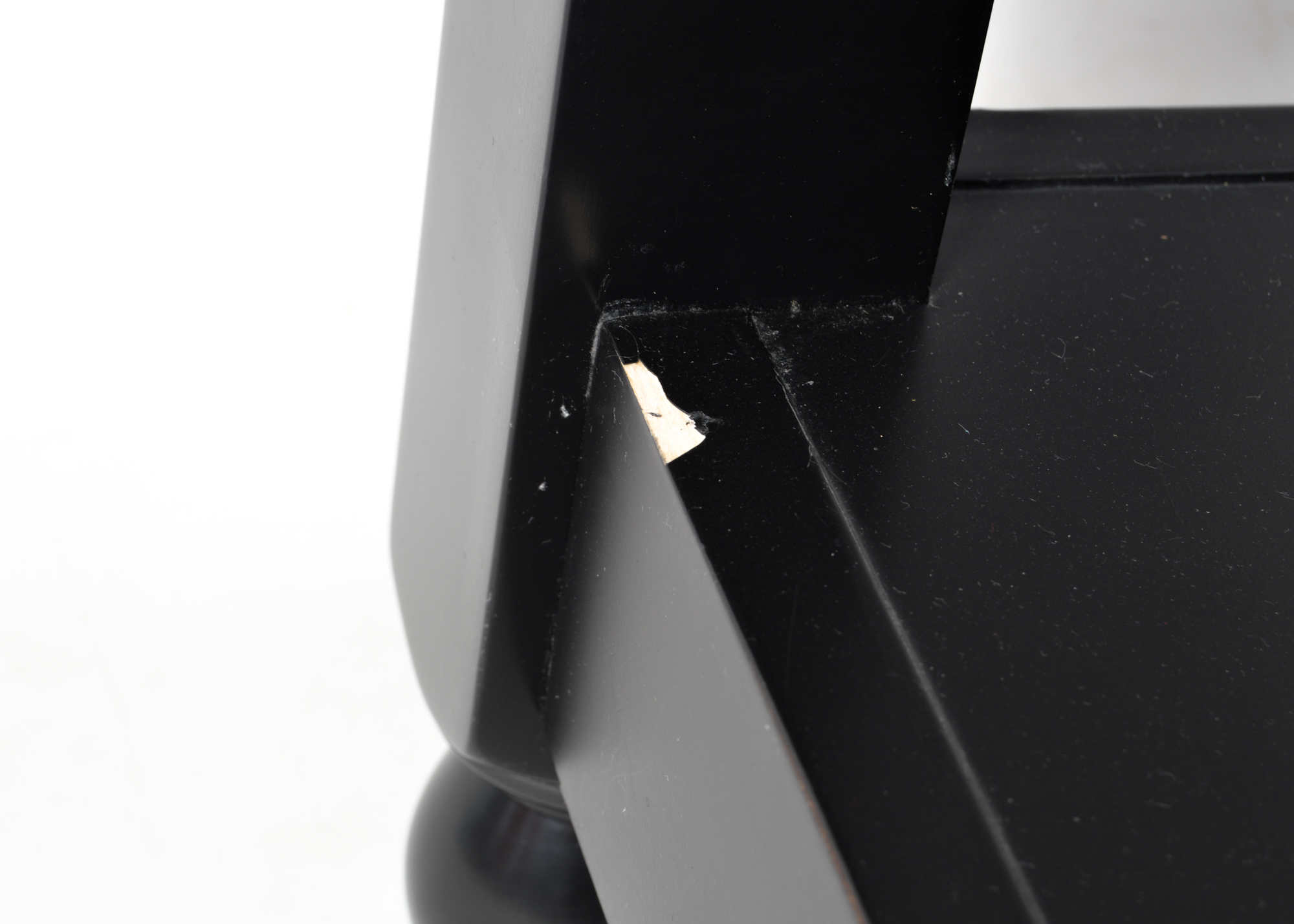 Round Shaker-Style Drop Leaf Table