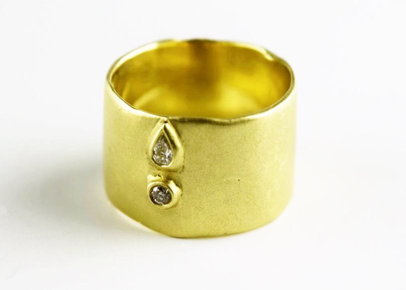 Sofia Kaman Designed Cigar Band with Diamonds in 18K Brushed Gold