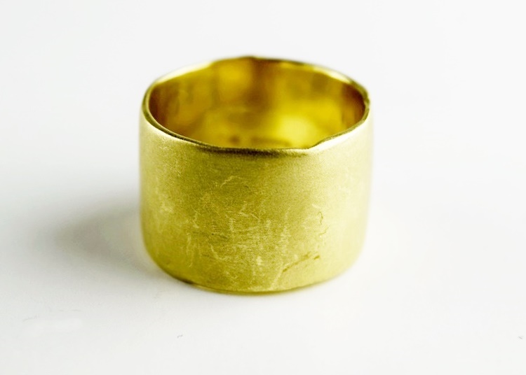 Sofia Kaman Designed Cigar Band with Diamonds in 18K Brushed Gold