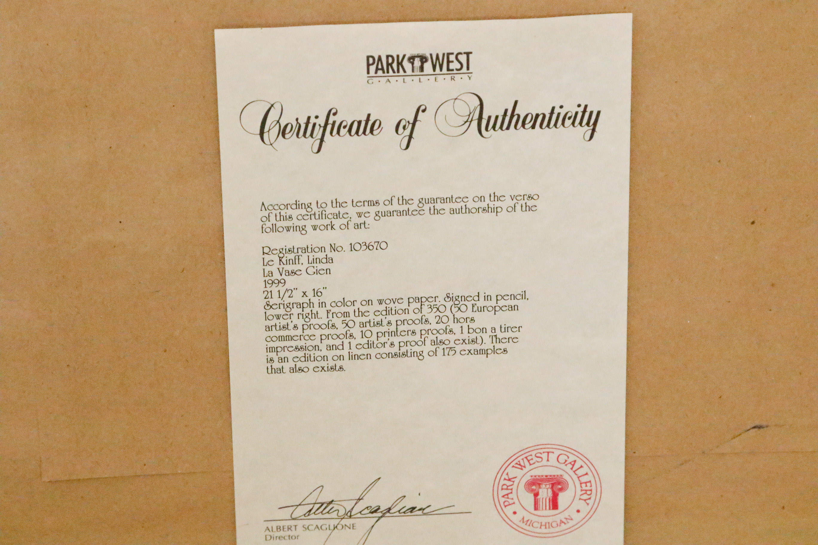 "Le Vase Gien" by Linda Le Kinff