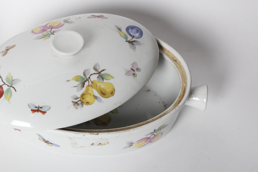 White and Floral Dishware Casserole and Pie Dishes