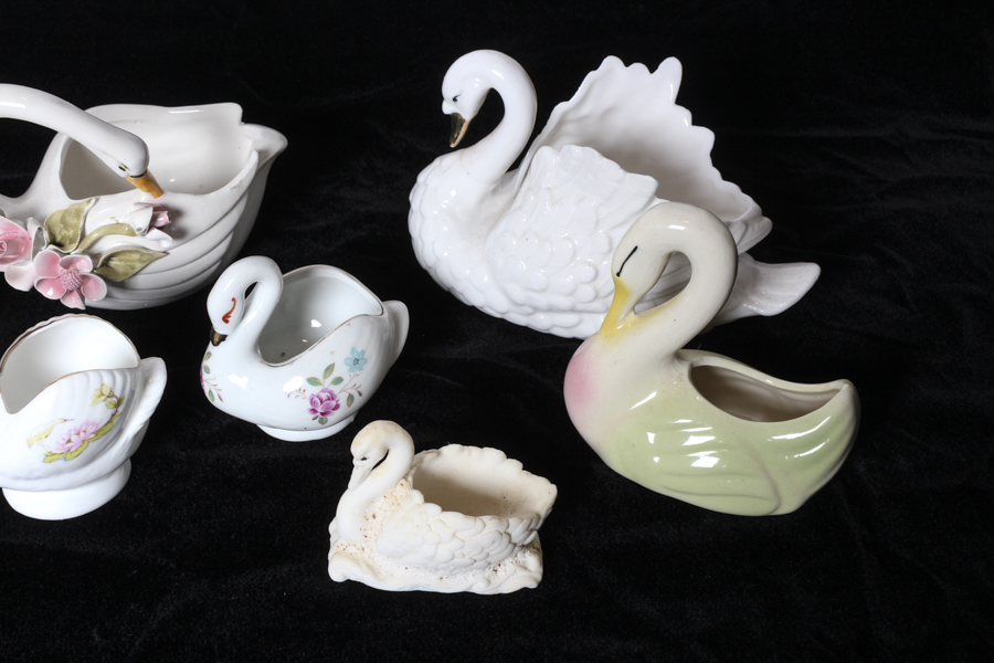 Grouping of Swan Decorative Figurines