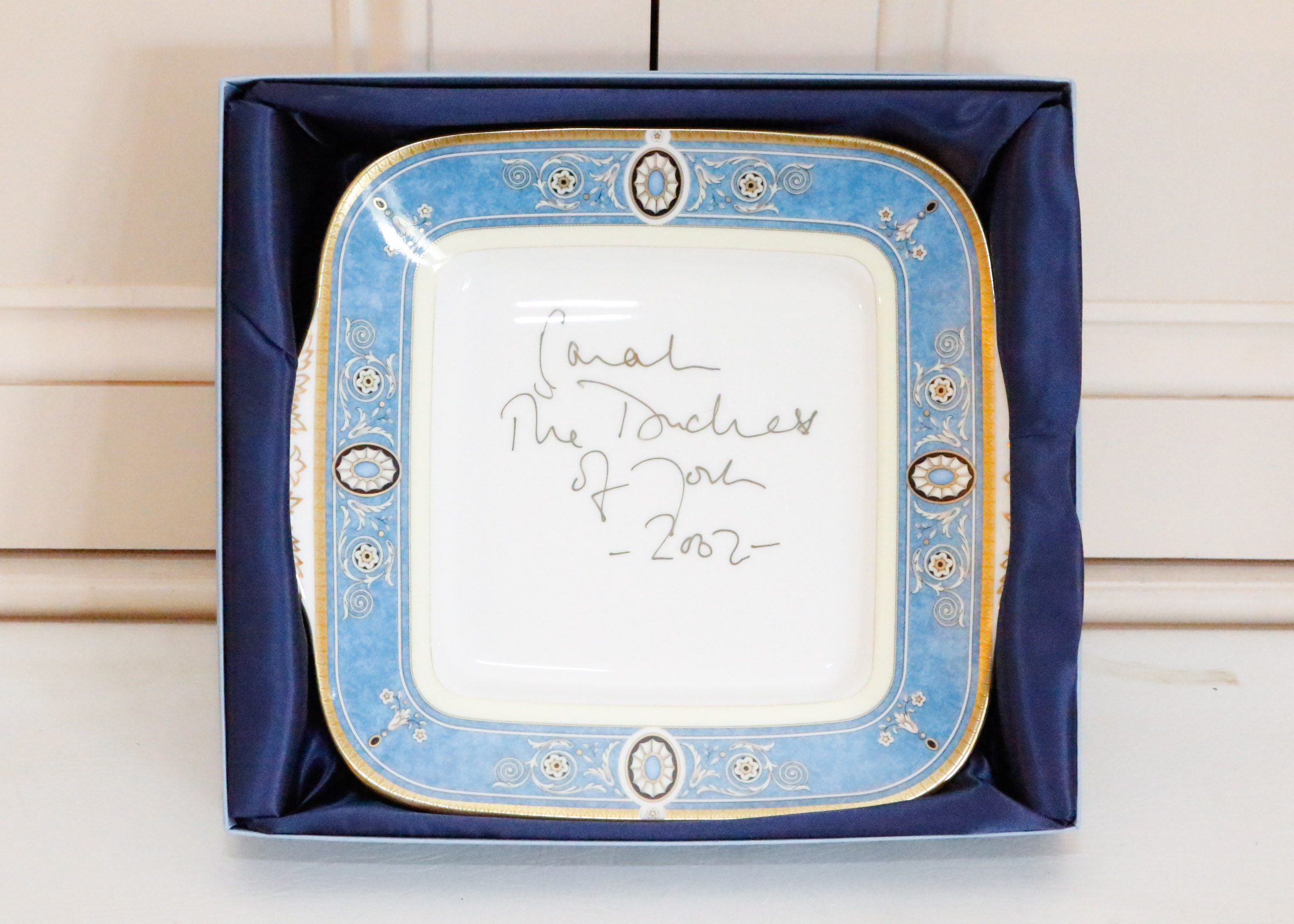 Wedgwood Bone China Plate Signed by Duchess Sarah Ferguson