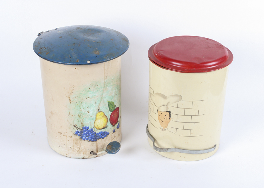 Pair of Metal Trash Cans with Foot Pedals