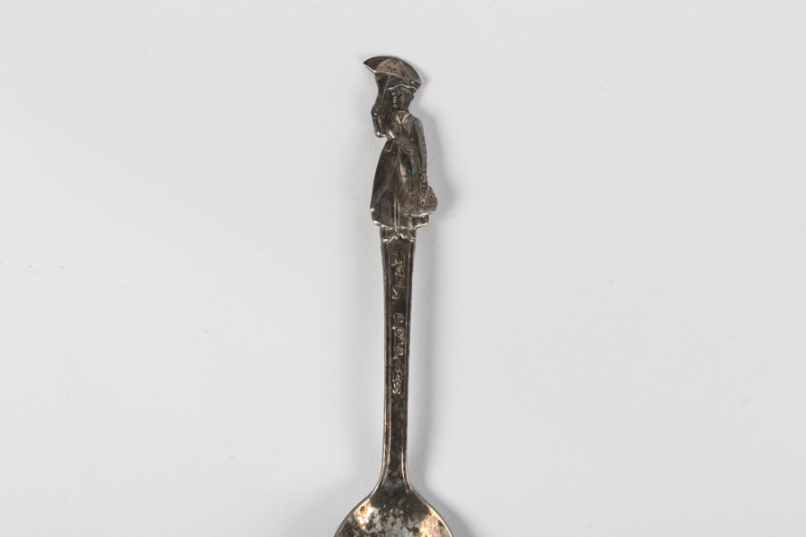 Little Bo Peep Divided Dish and Mary Poppins 1964 Silverware