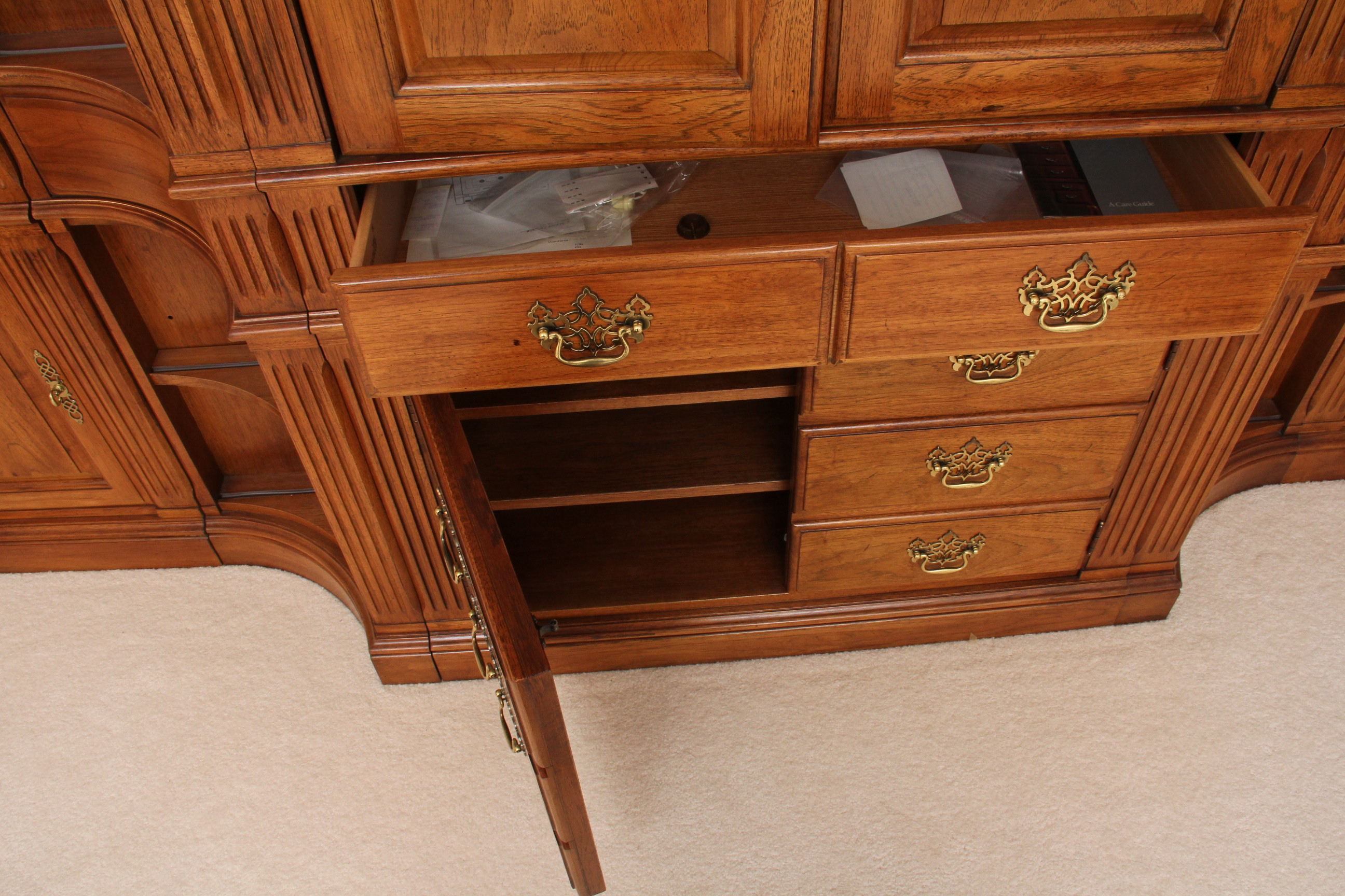 Thomasville Oak Entertainment Center