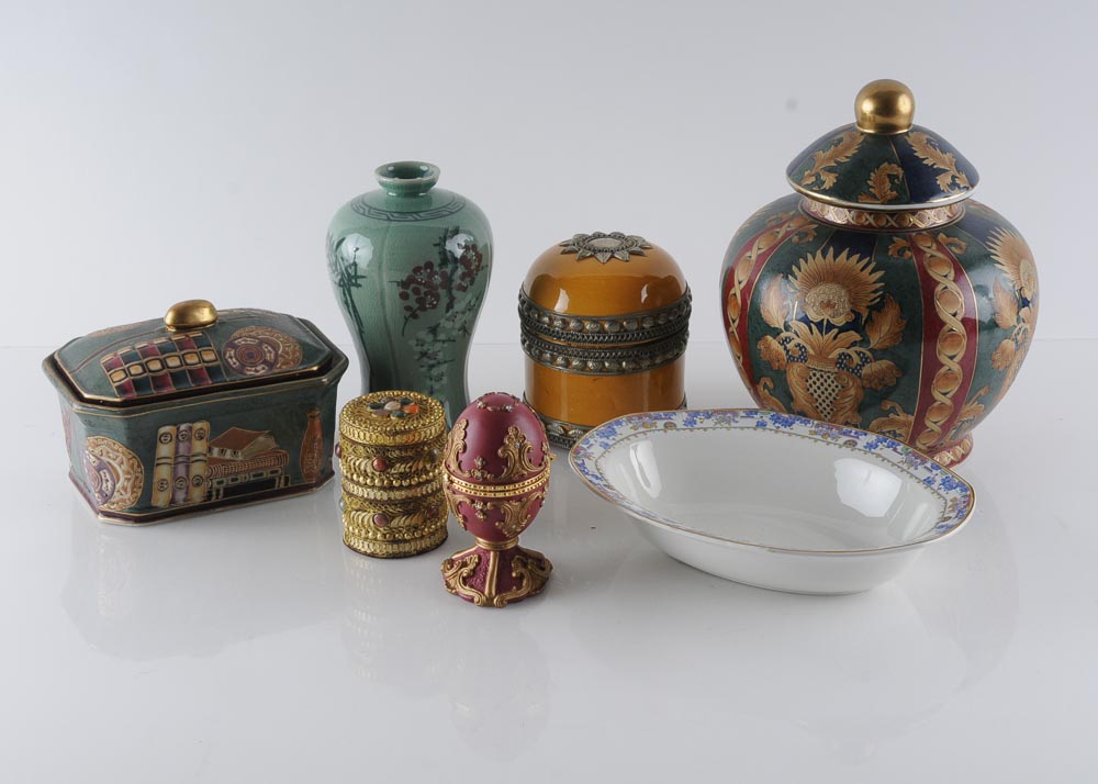 Assortment of Oriental Decor