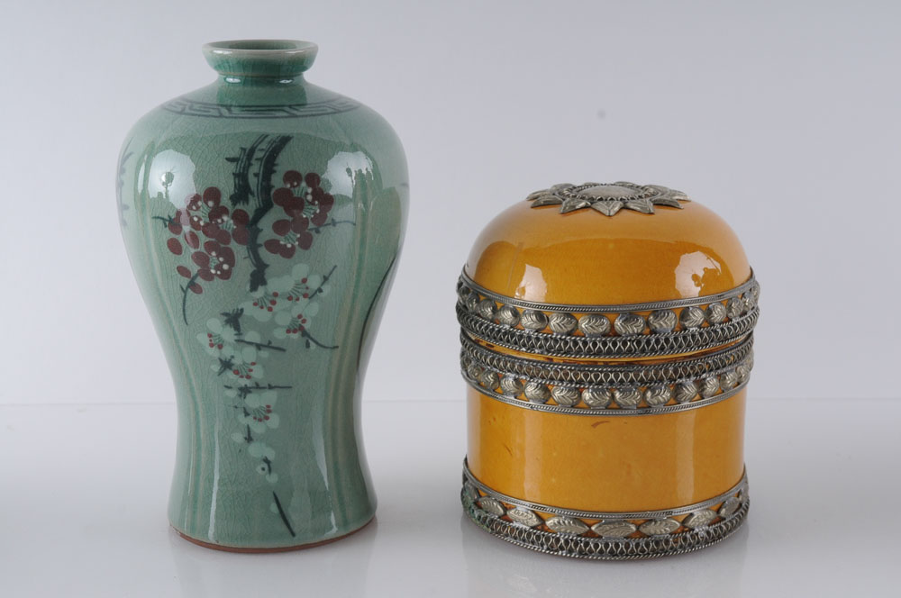 Assortment of Oriental Decor