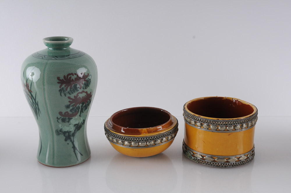 Assortment of Oriental Decor