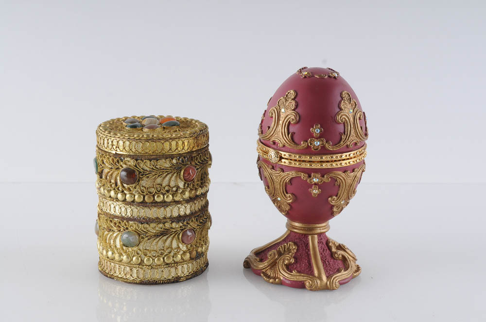 Assortment of Oriental Decor