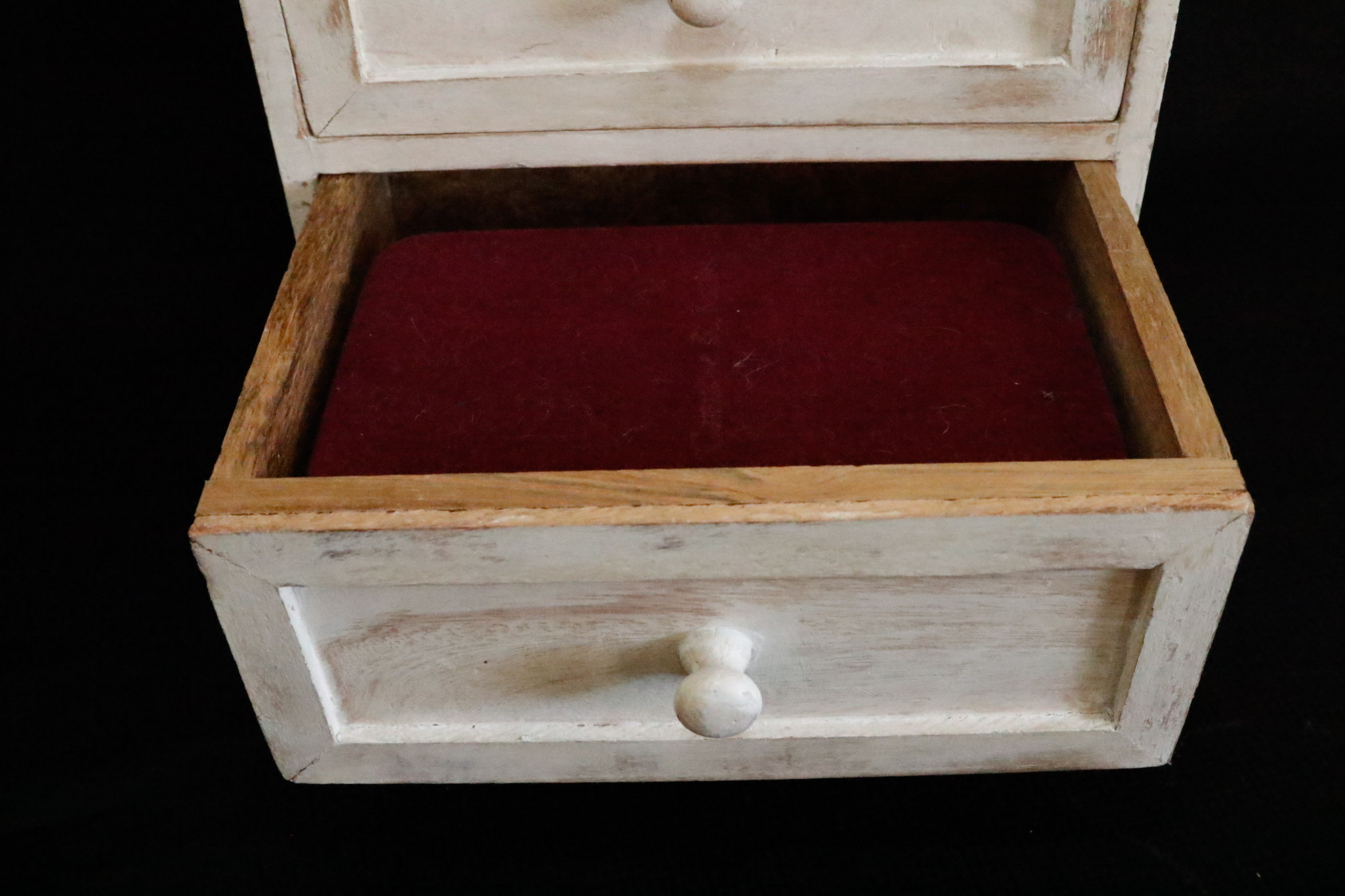 Jacqueline Kennedy Historic Jewelry Collection With Storage Box