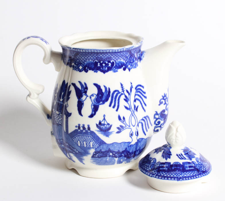 "Willow Ware" Blue and White Dishware