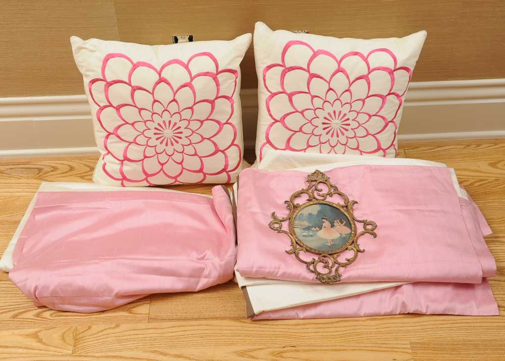 Girl's Room Collection