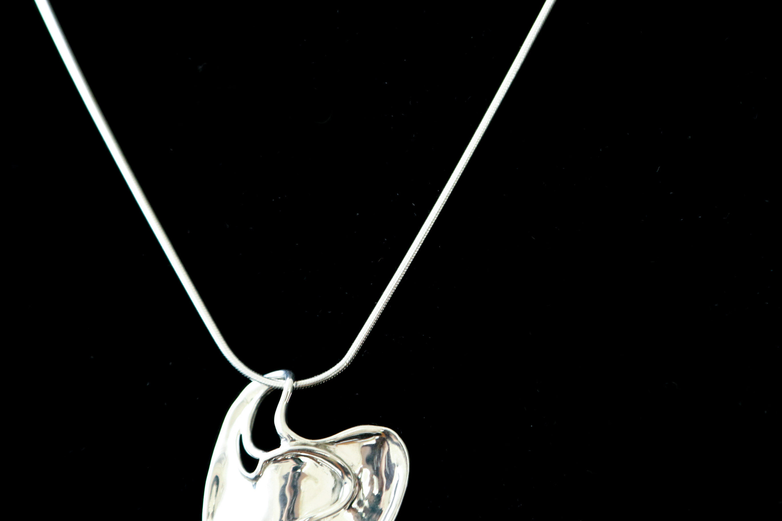 Hagit's 925 Sterling Silver Garnet Heart Pendant