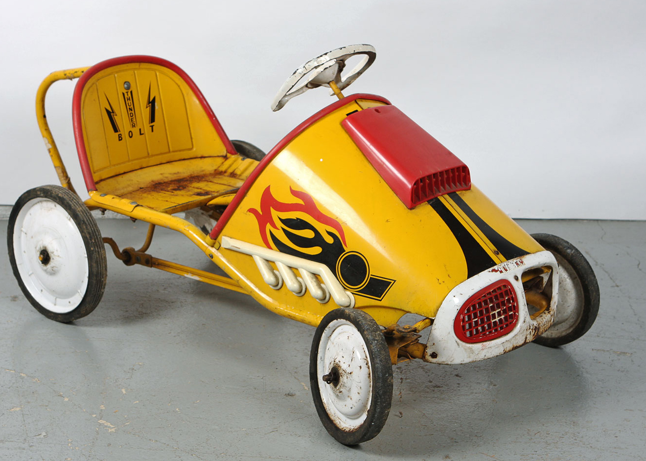 Thunderbolt best sale pedal car