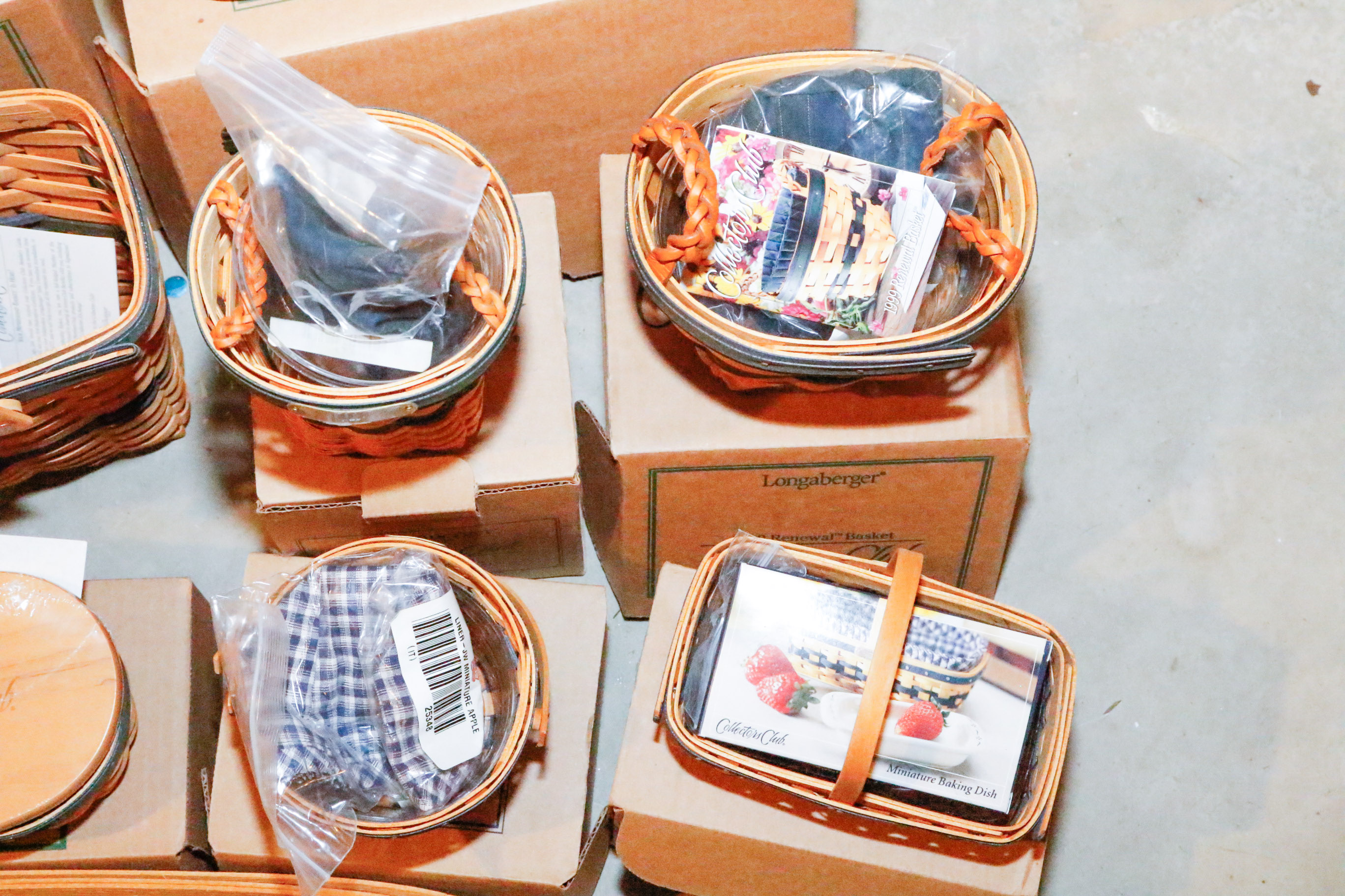 Signed Longaberger Collectors Club Assortment