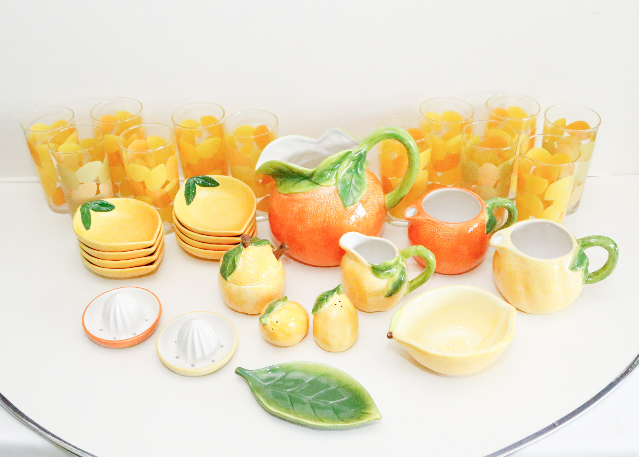 Tableware with Citrus Motif
