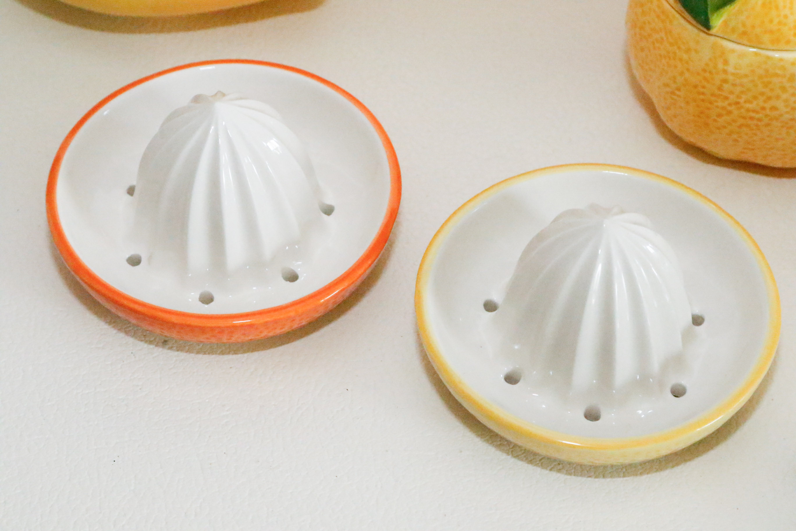 Tableware with Citrus Motif