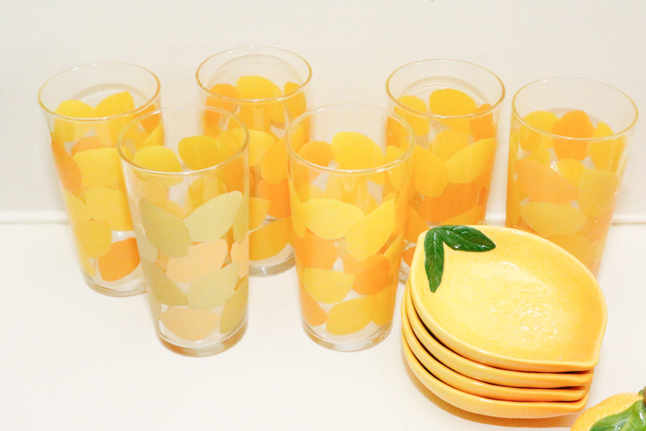 Tableware with Citrus Motif