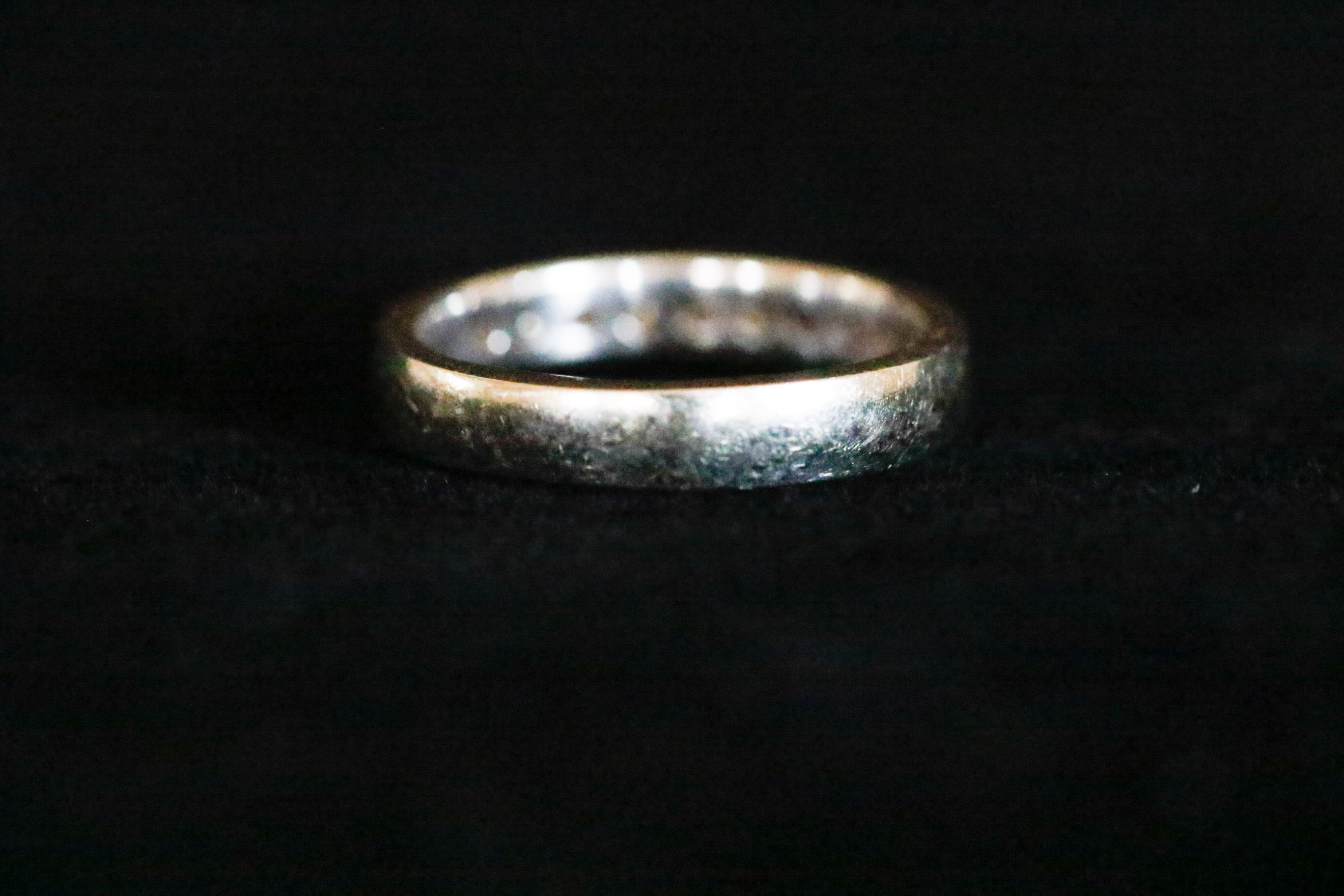 14K White Gold and Diamond Band