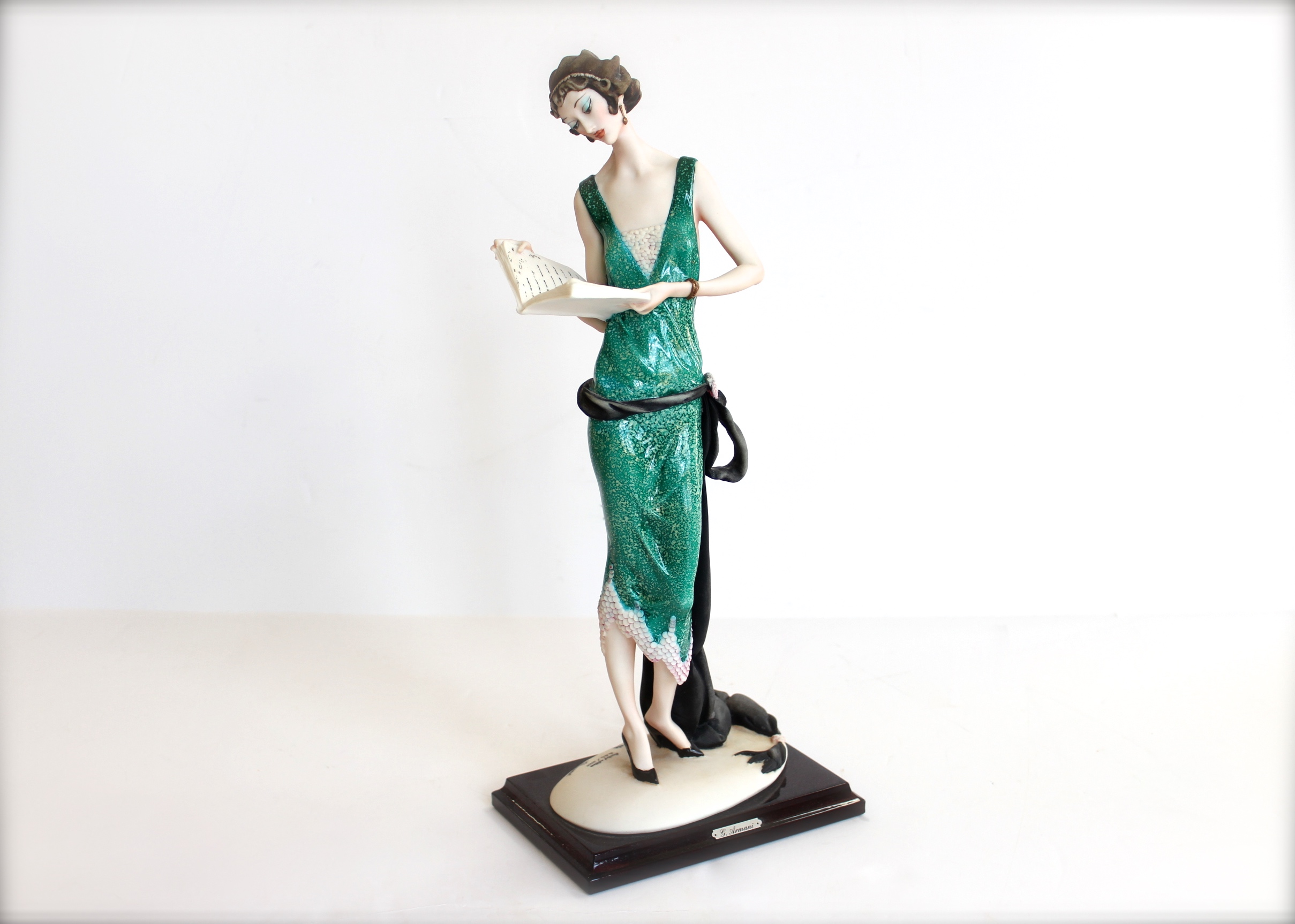1920s-Inspired Giuseppe Armani Figurine