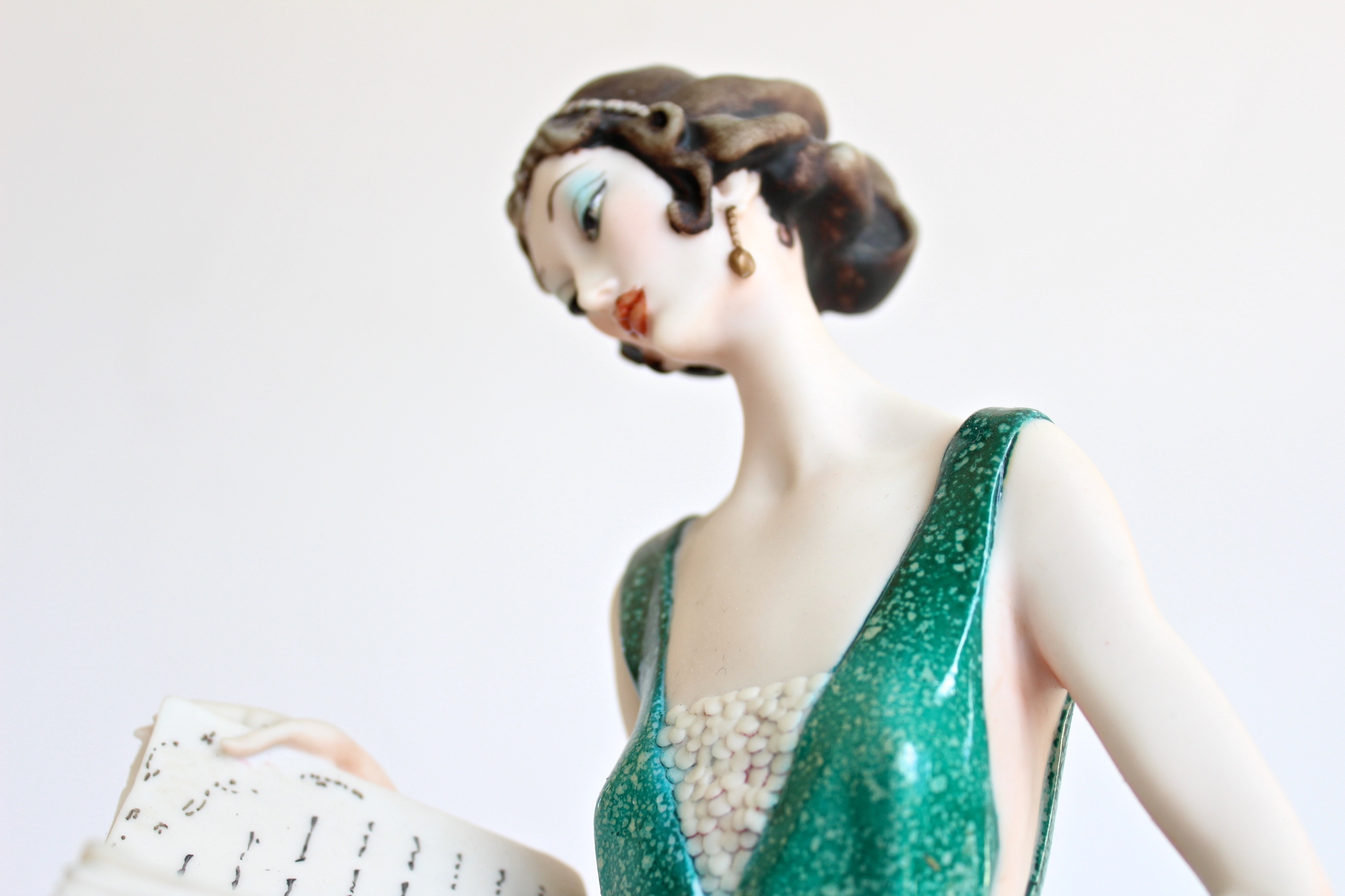 1920s-Inspired Giuseppe Armani Figurine