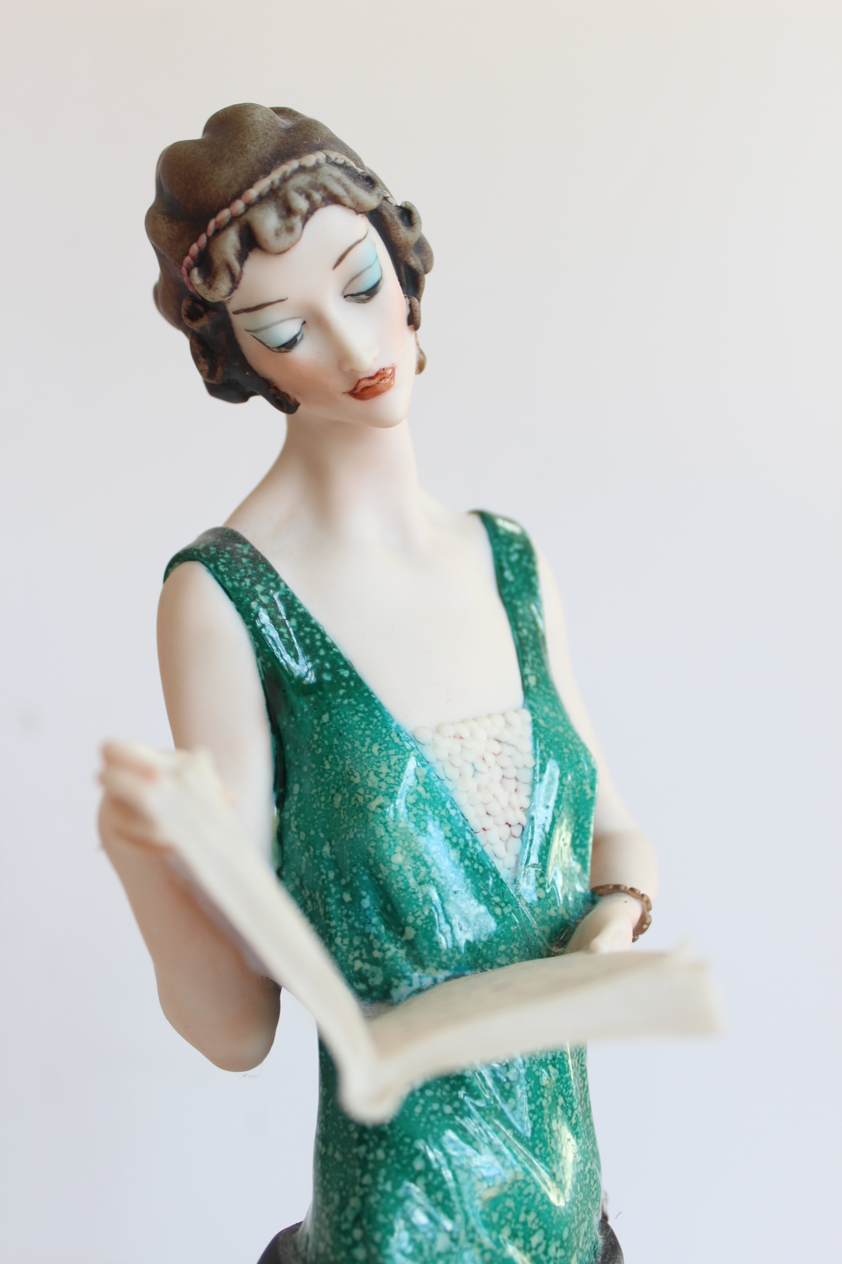 1920s-Inspired Giuseppe Armani Figurine