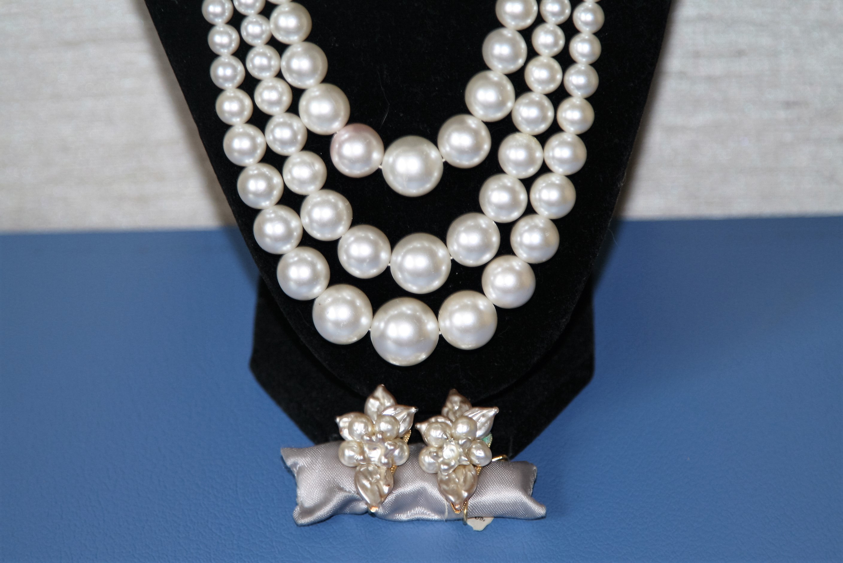 Grouping of Vintage Faux Pearl Jewelry