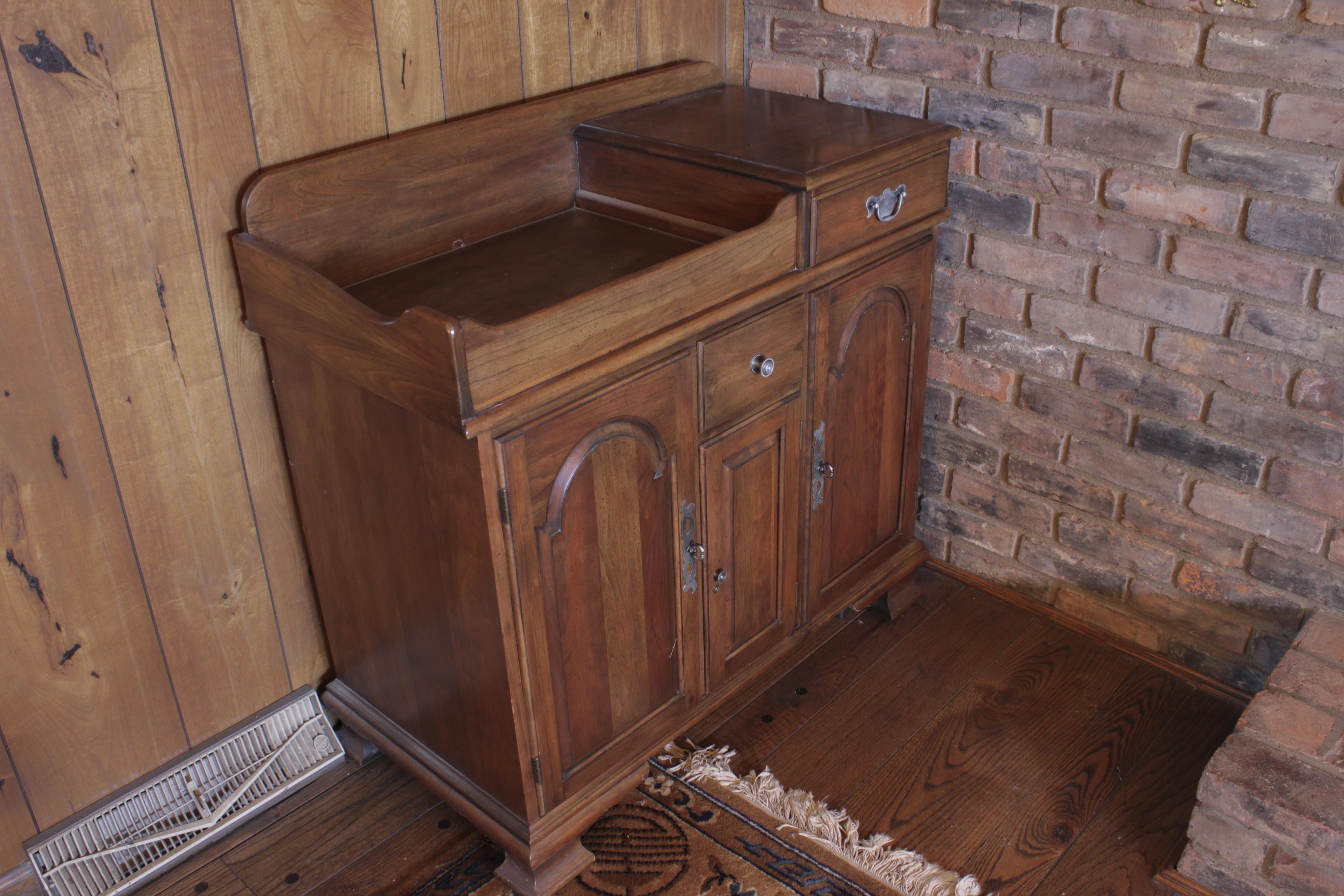 Pennsylvania House Dry Bar Server