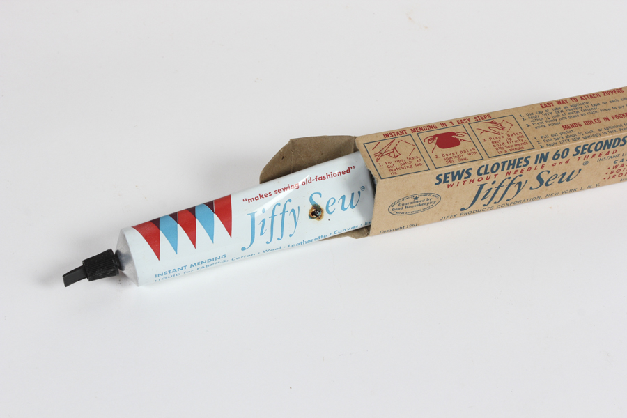 Singer Merritt Zig Zag Sewing Machine