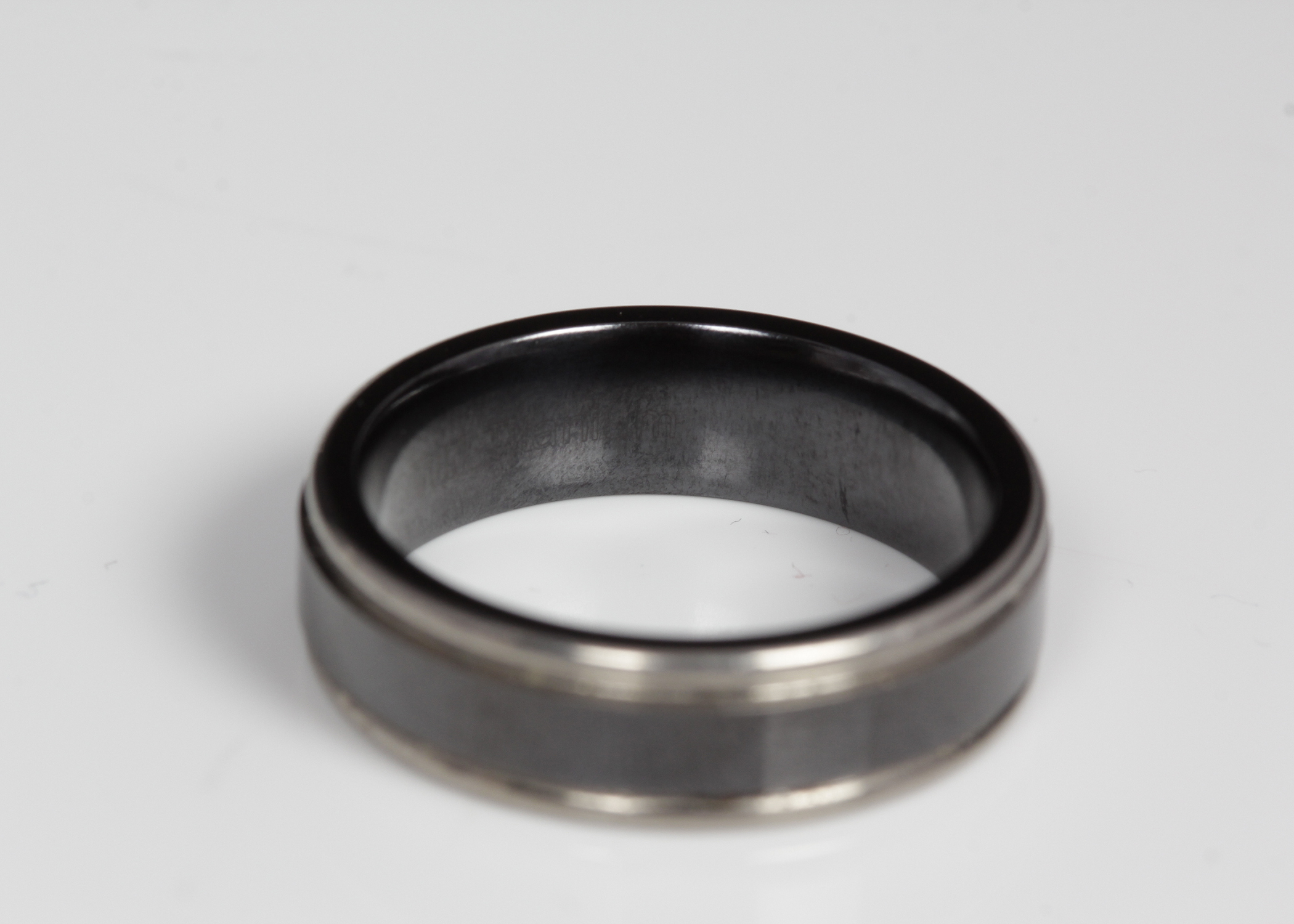 Triton Titanium Band